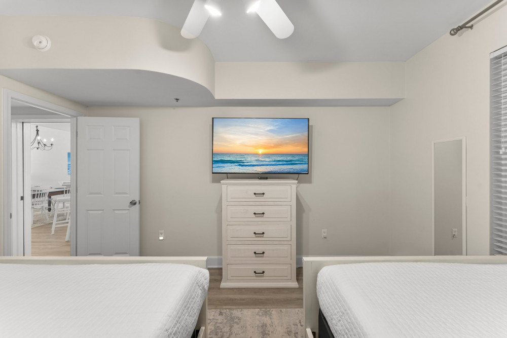 Destin 230