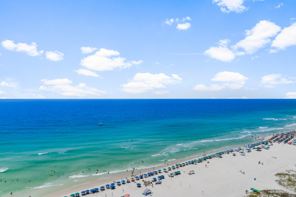 Destin 230