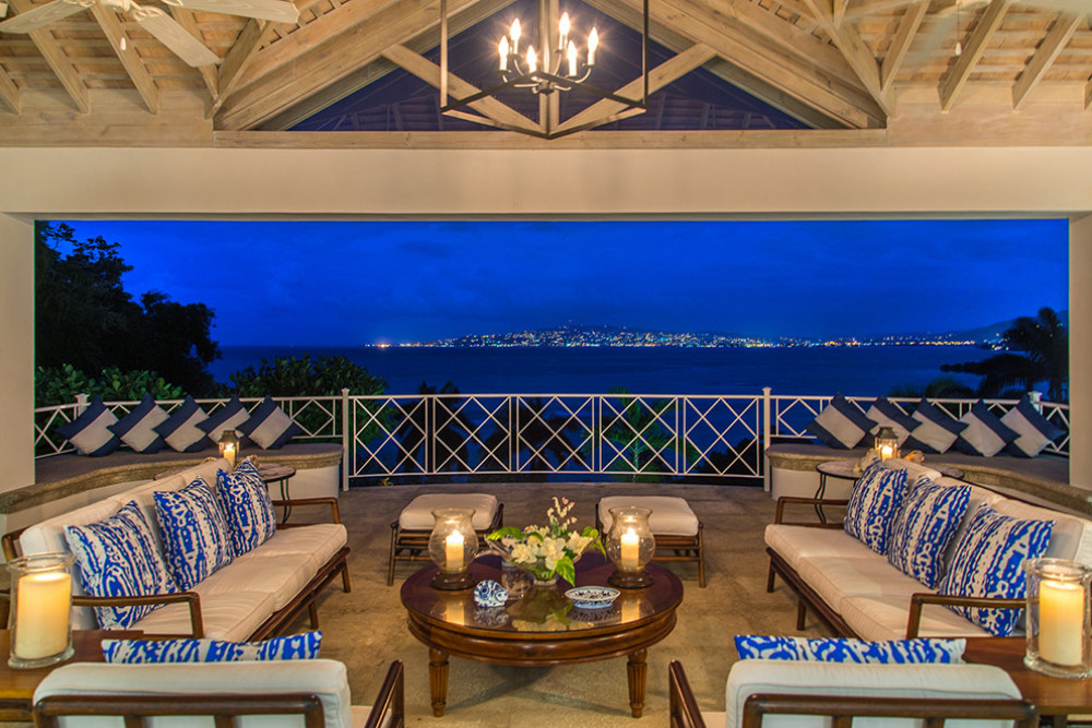 Hillside House on Round Hill