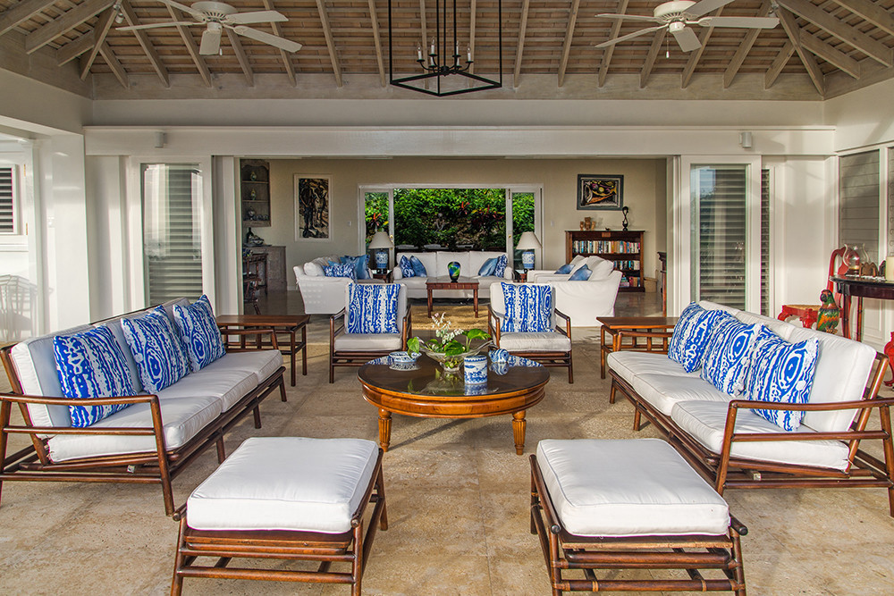 Hillside House on Round Hill