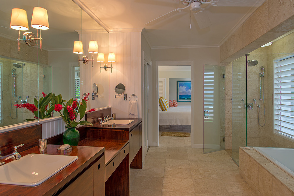 Hillside House on Round Hill