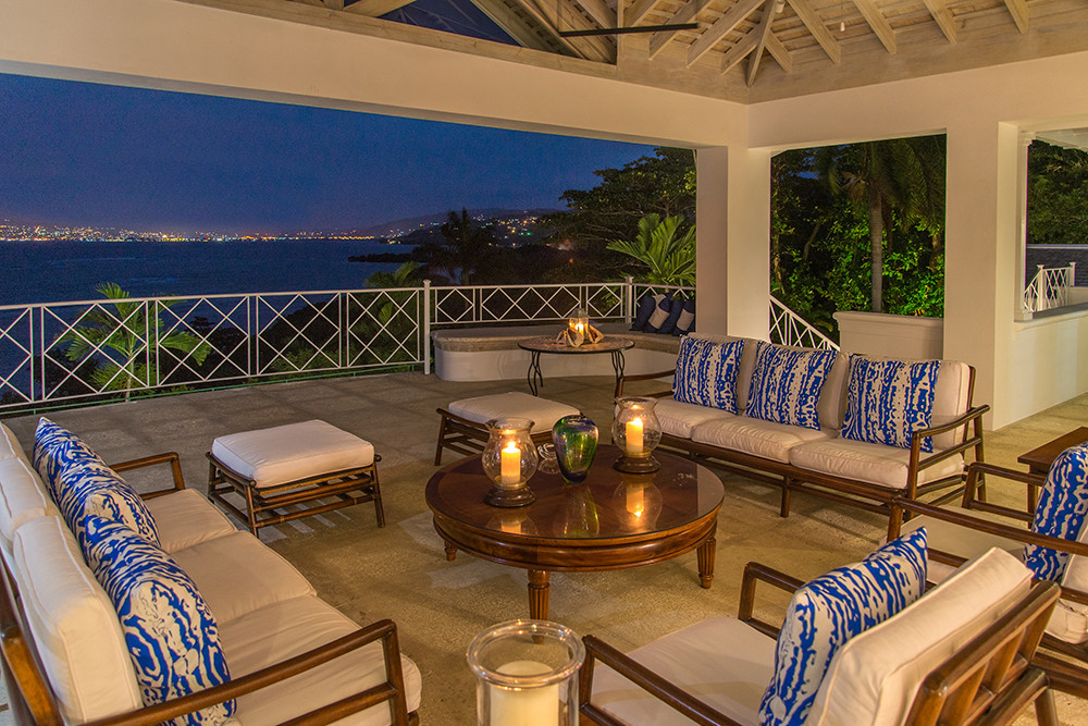 Hillside House on Round Hill