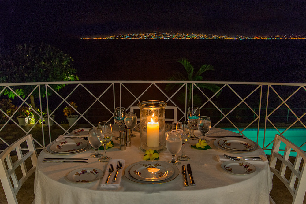 Hillside House on Round Hill