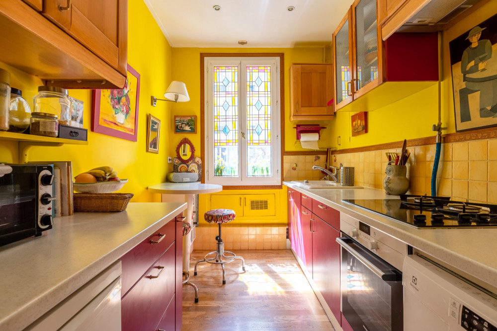 Painting the Streets of Pigalle