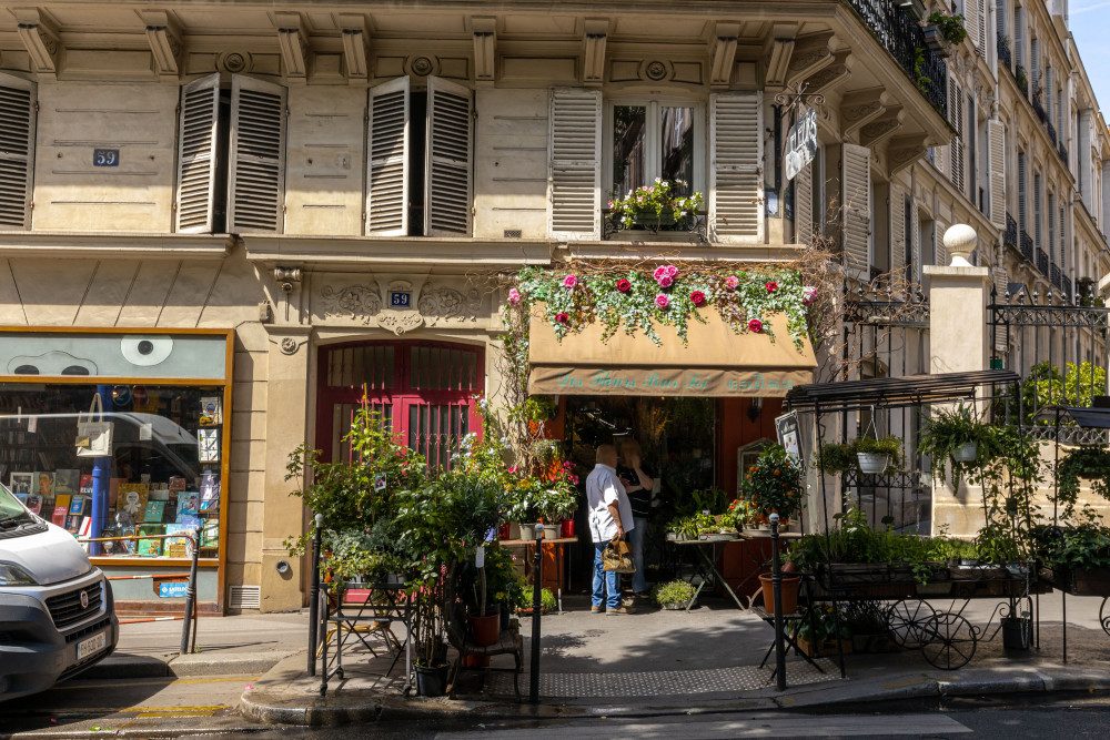 Painting the Streets of Pigalle