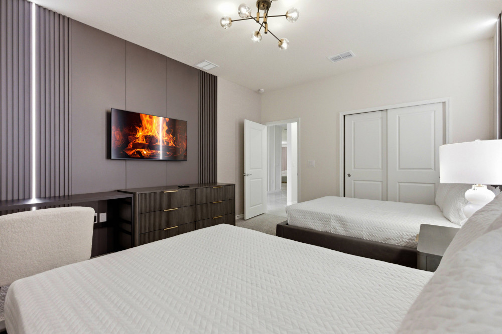 Windsor Cay 240