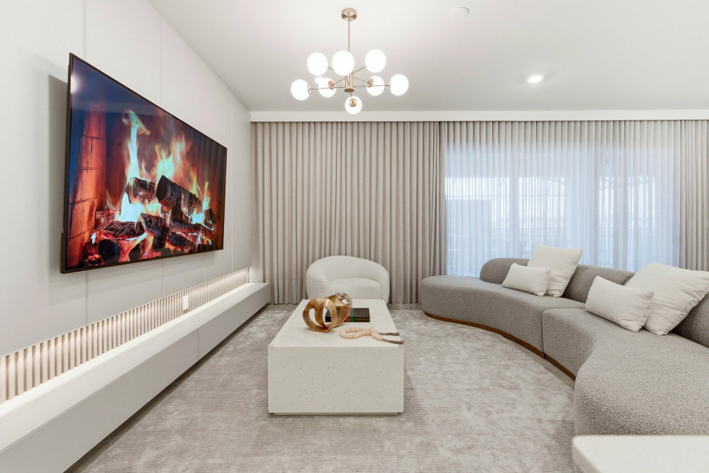 Windsor Cay 240