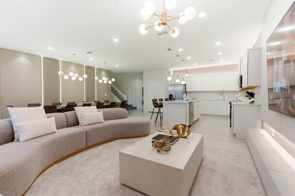 Windsor Cay 240
