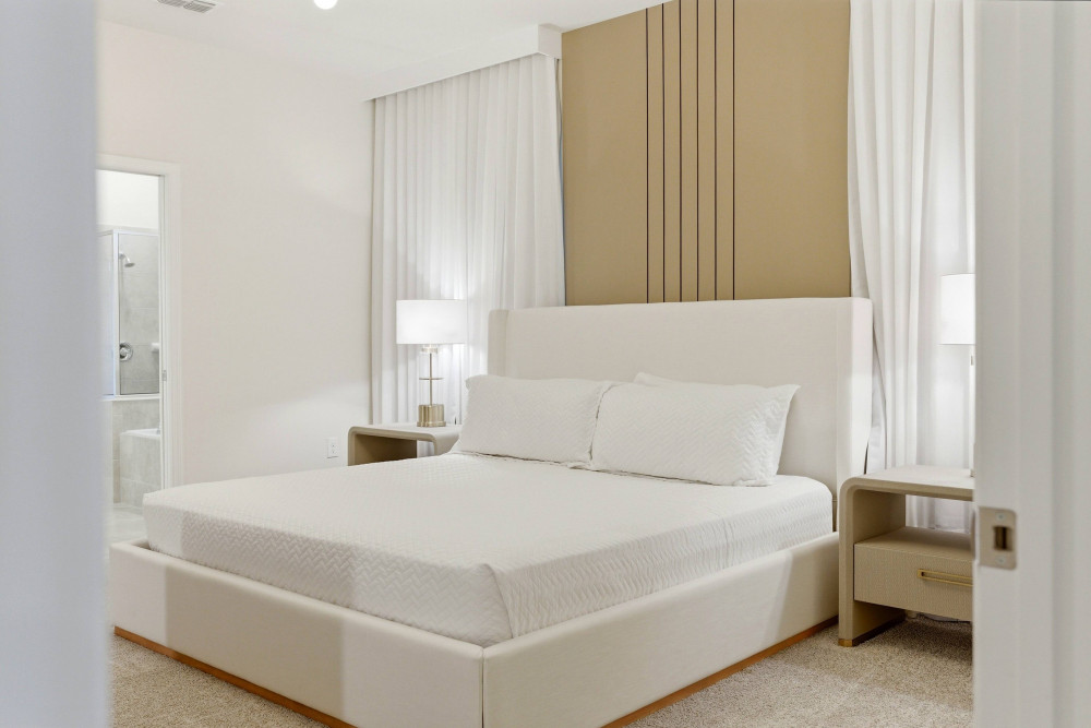 Windsor Cay 240