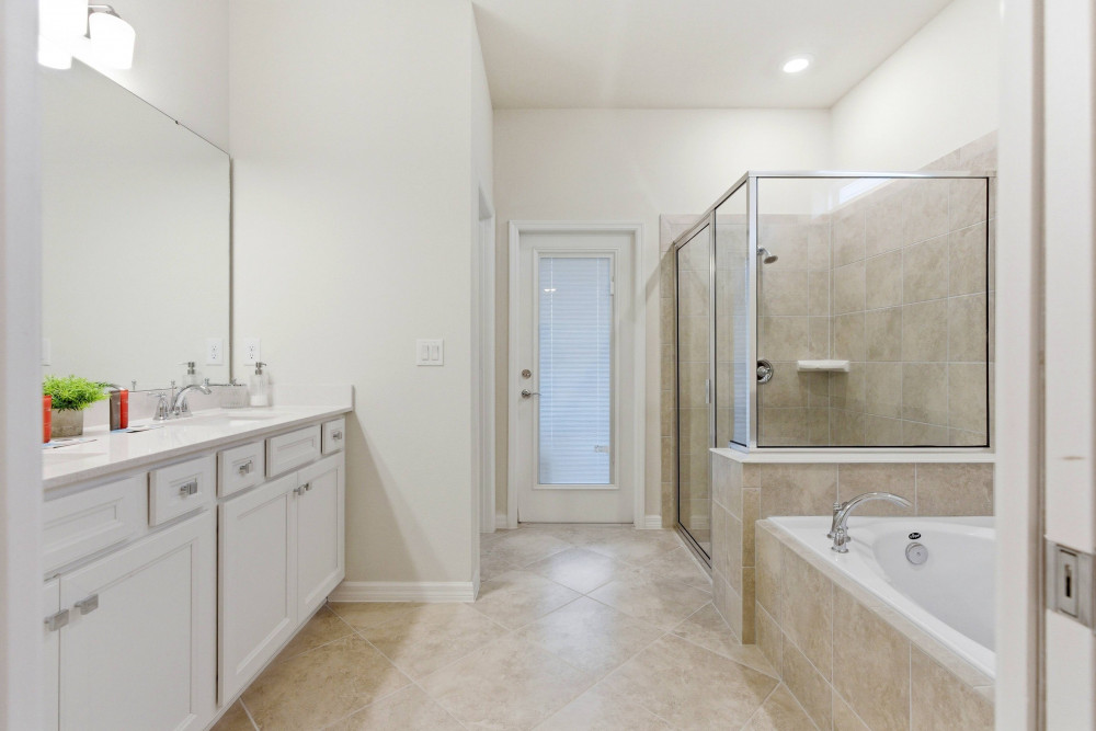 Windsor Cay 240