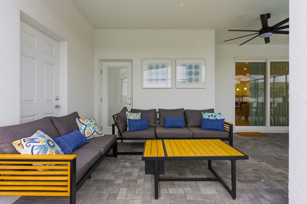 Windsor Cay 240