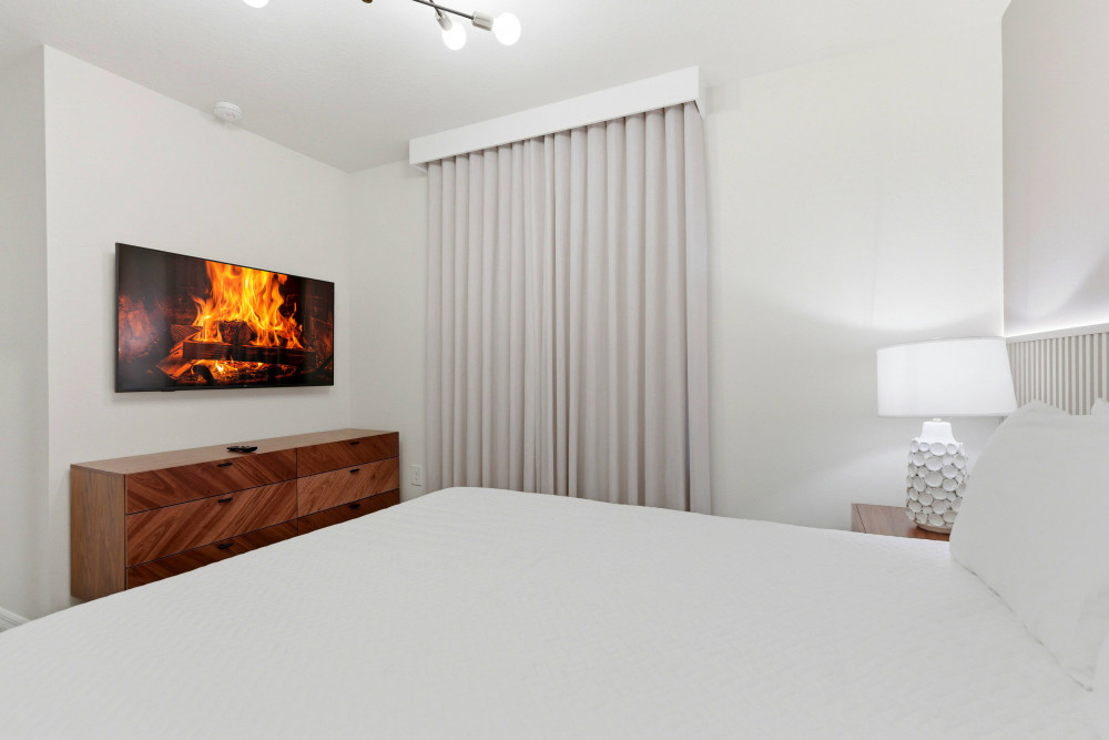 Windsor Cay 240