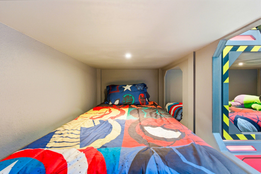 Windsor Cay 240