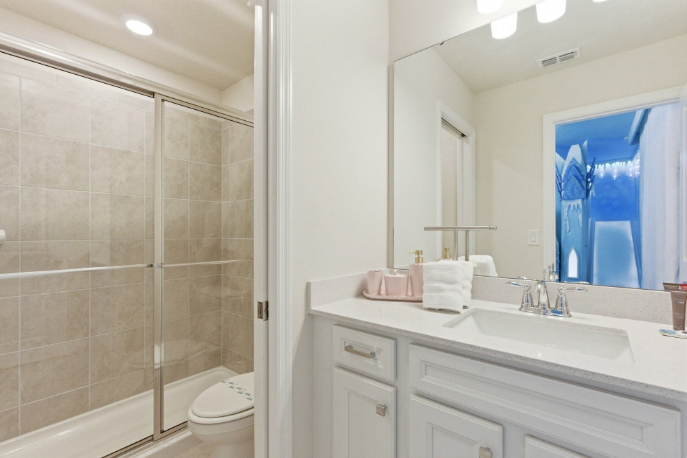 Windsor Cay 240