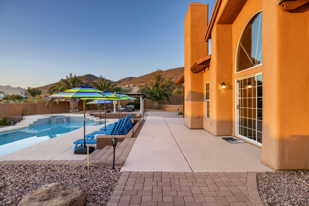 Phoenix 106