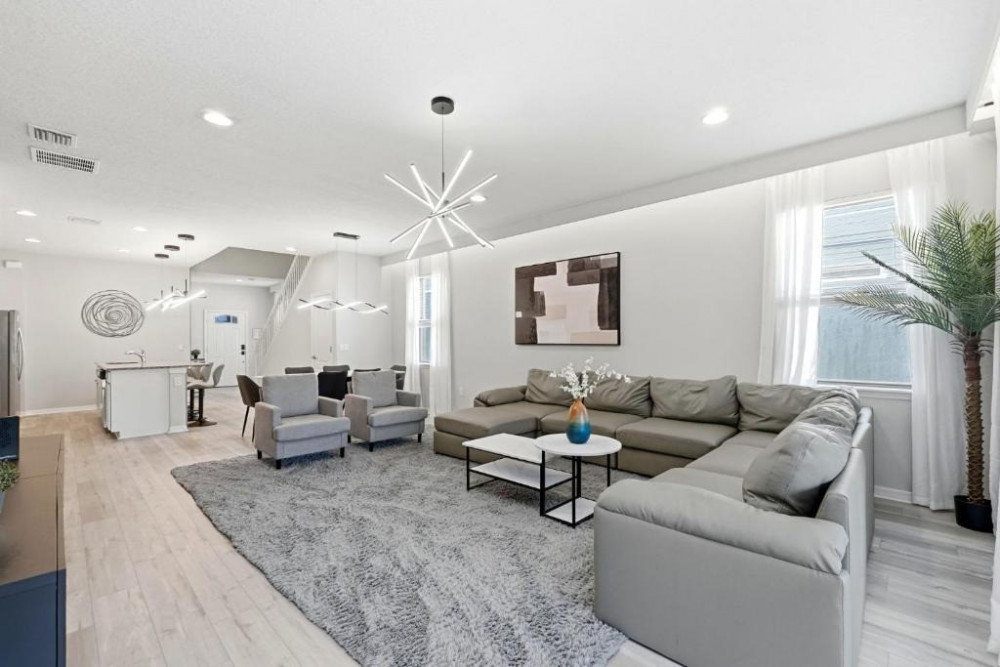 Windsor at Westside 2600