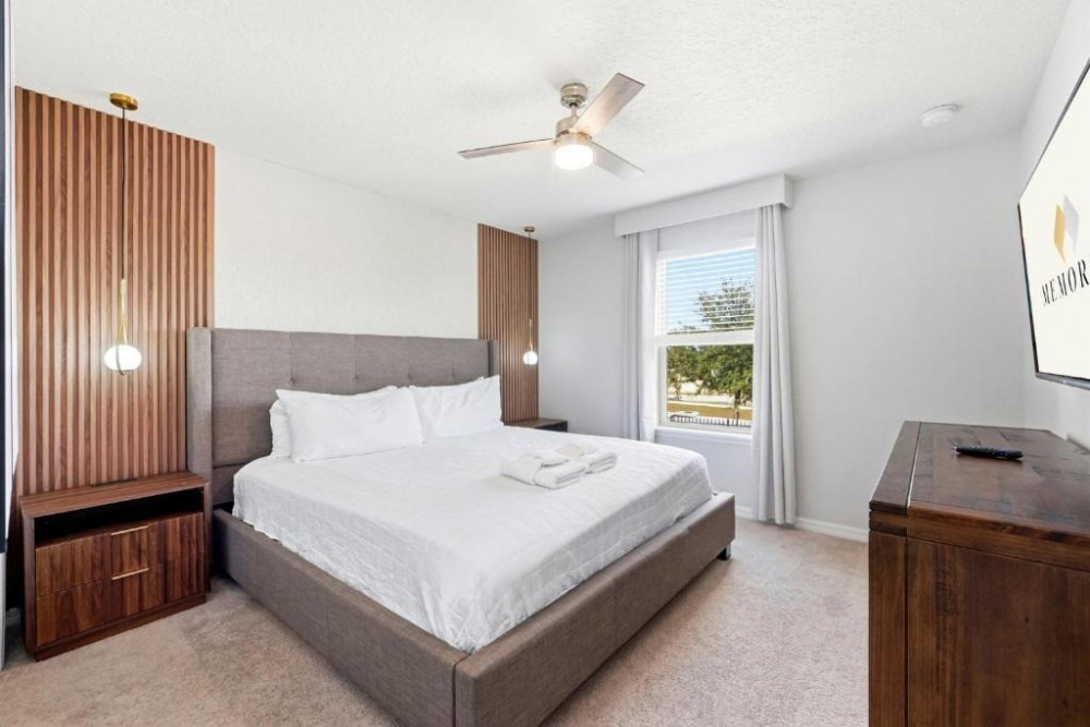 Windsor at Westside 2600