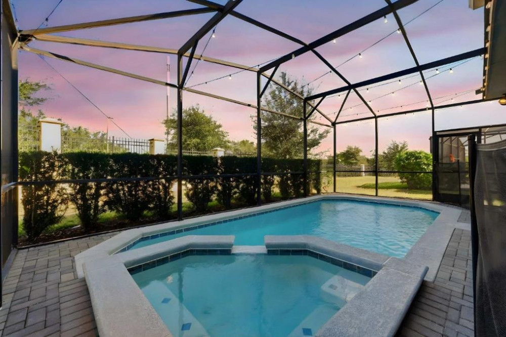 Windsor at Westside 2600