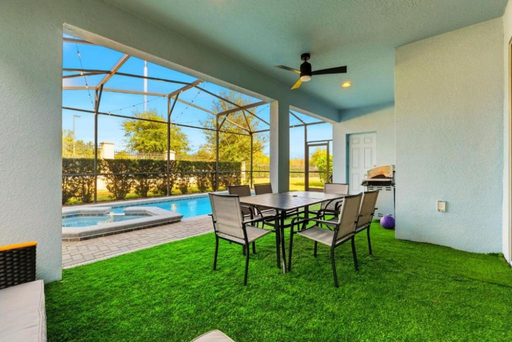 Windsor at Westside 2600