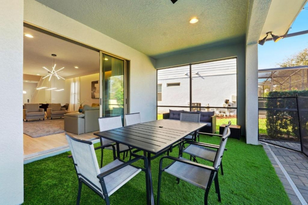 Windsor at Westside 2600