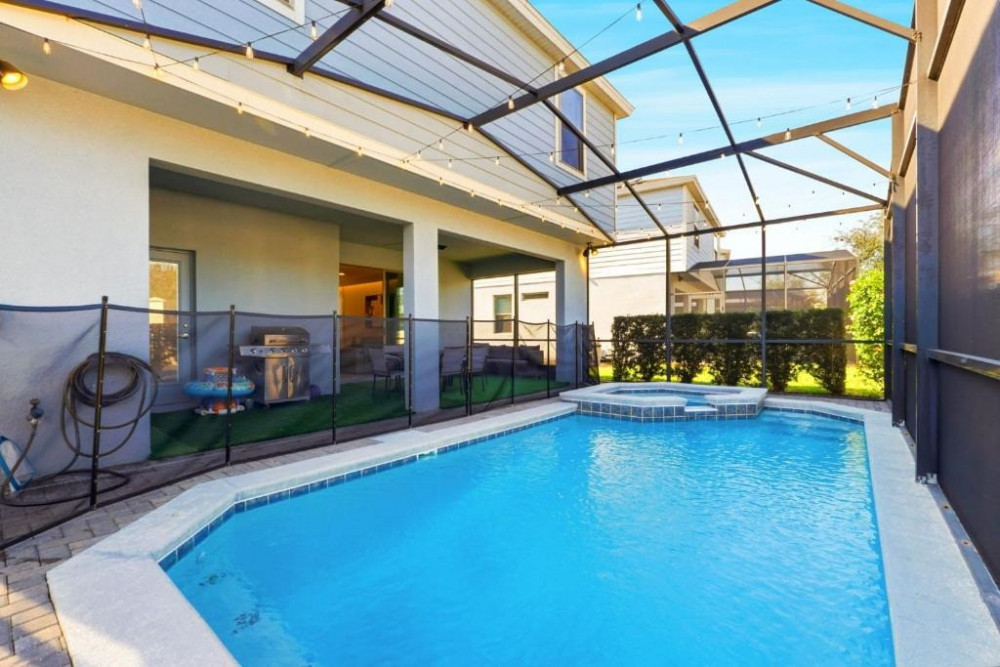 Windsor at Westside 2600