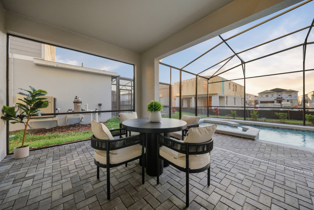 Windsor Cay 244