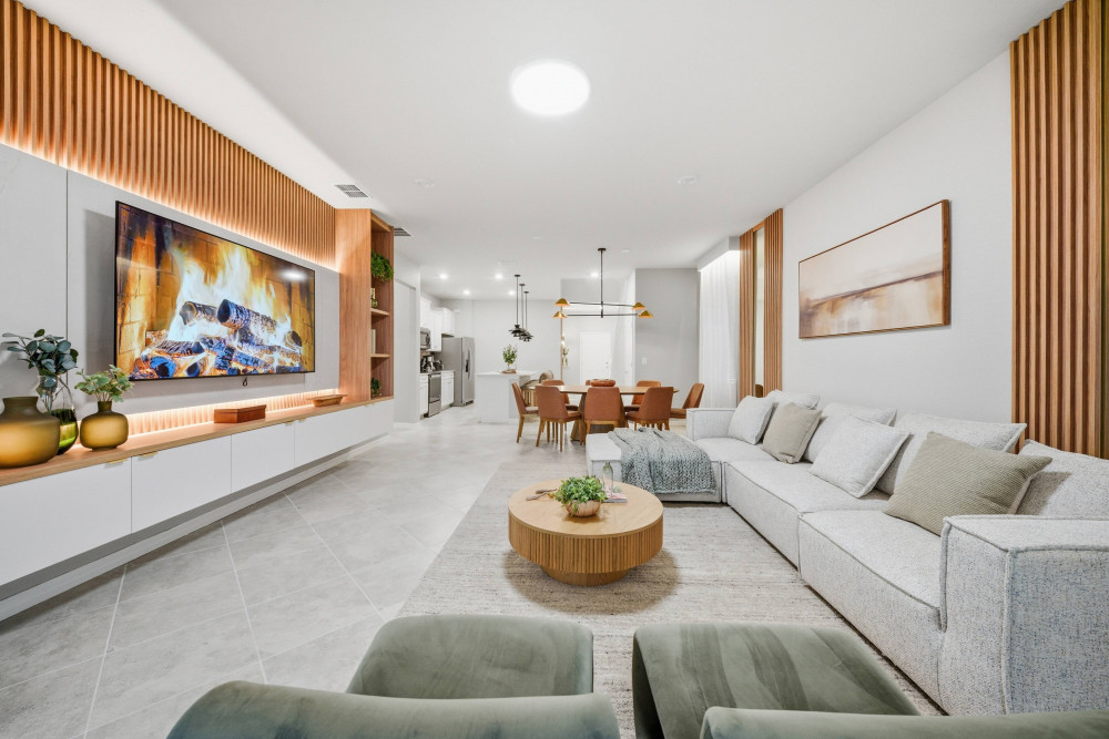 Windsor Cay 244