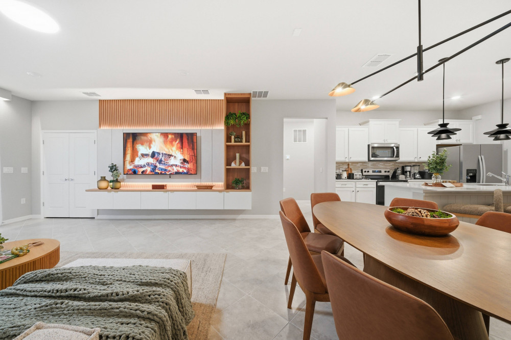 Windsor Cay 244