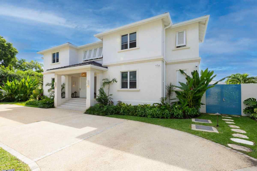 Kaiso Beachfront Villa