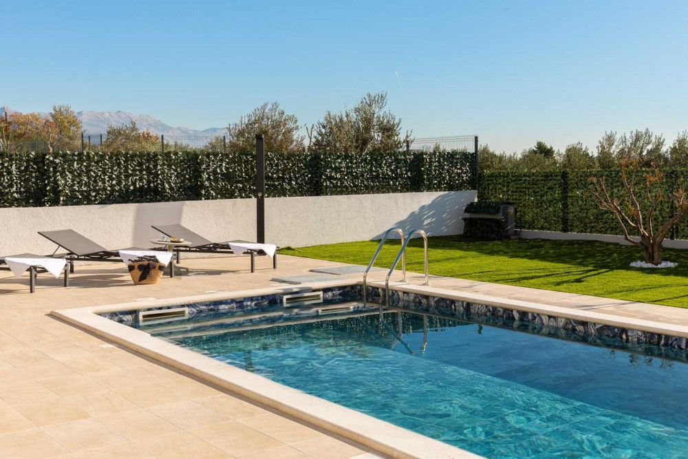 Kastel Sucurac 9