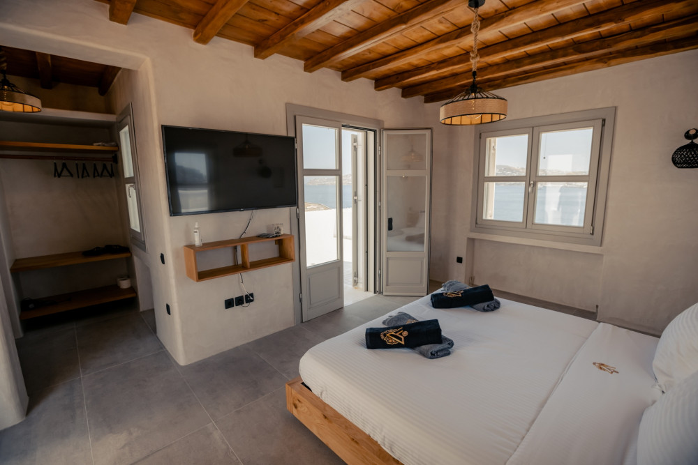 Mykonos 103