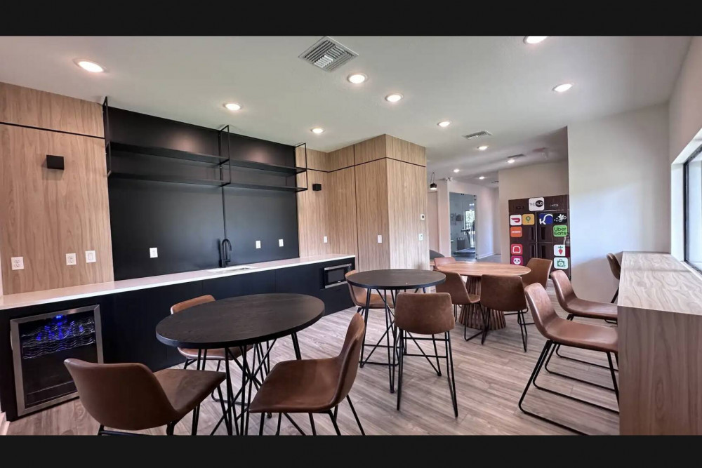 The Hub at Westside 23