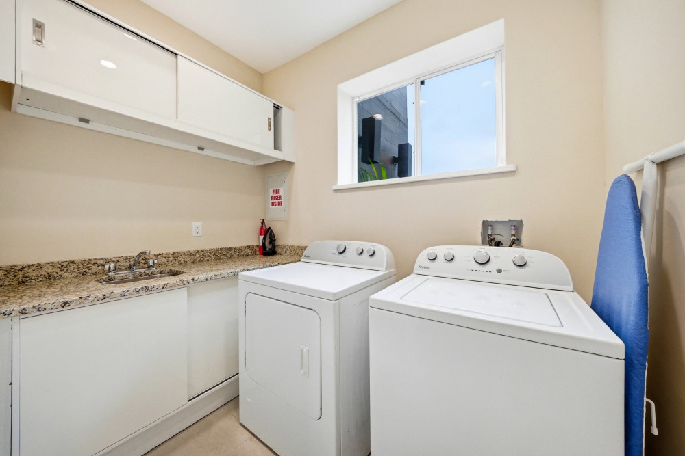 Magic Village Yards 16