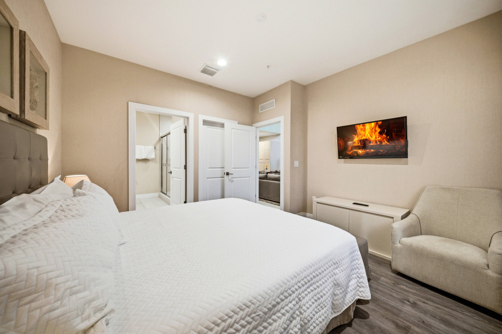 Magic Village Yards 16