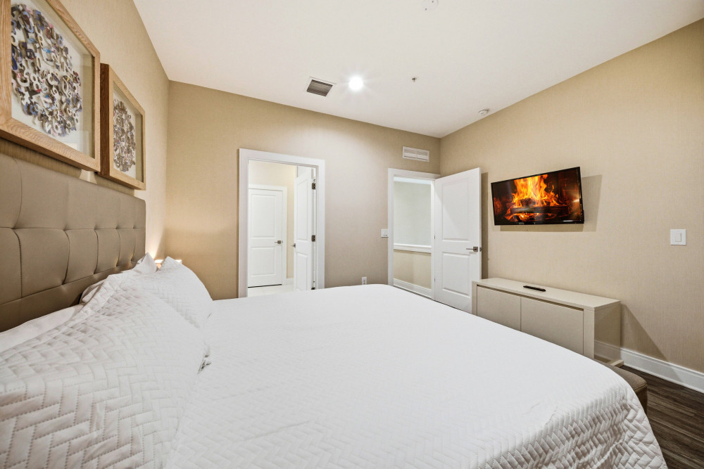 Magic Village Yards 16