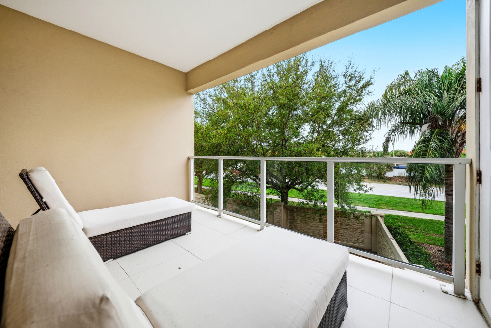 Magic Village Yards 16