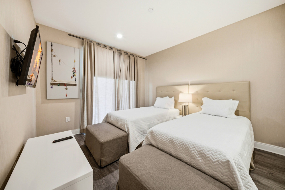 Magic Village Yards 16