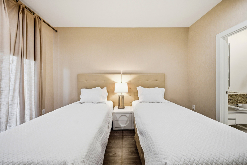 Magic Village Yards 16