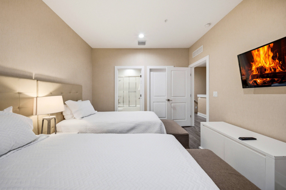 Magic Village Yards 16