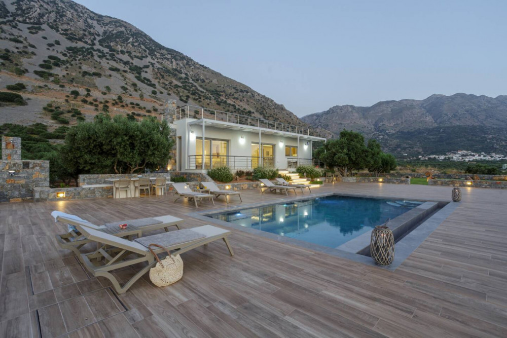 Agios Nikolaos 9