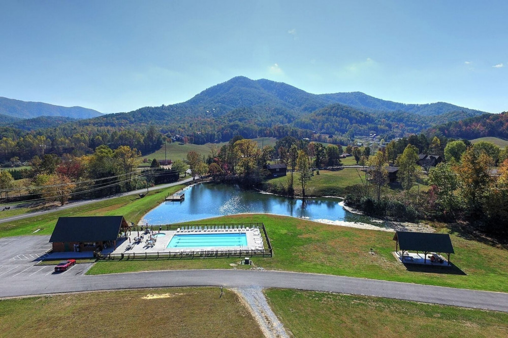 Sevierville 272