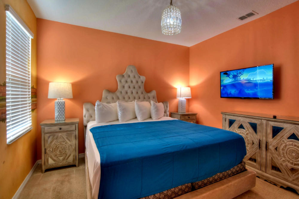 Global Villa & Hollywood Villa