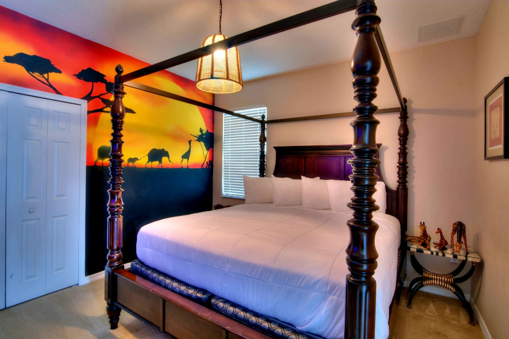 Global Villa & Hollywood Villa