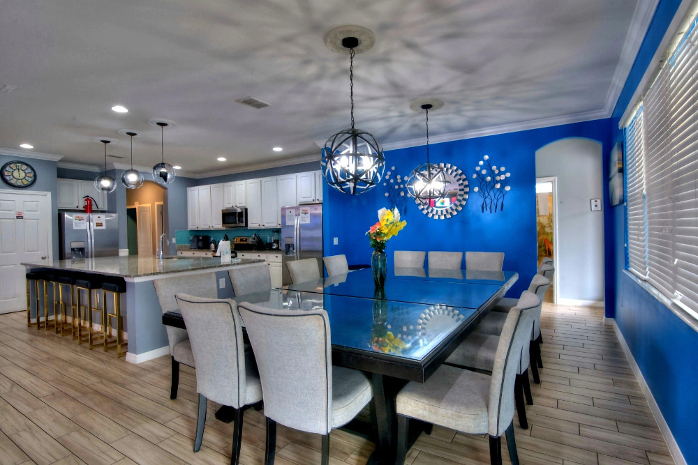 Global Villa & Hollywood Villa