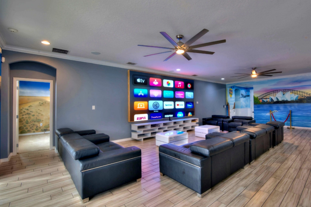 Global Villa & Hollywood Villa