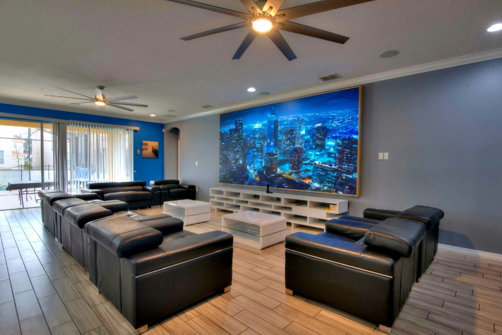 Global Villa & Hollywood Villa