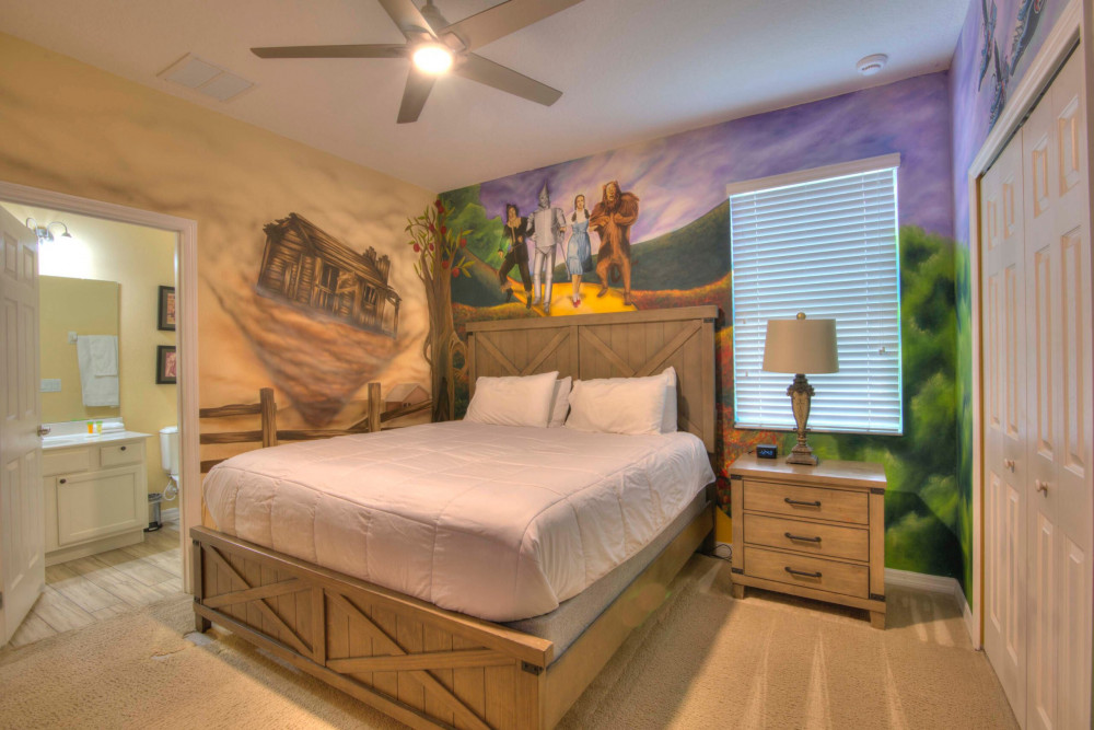 Global Villa & Hollywood Villa