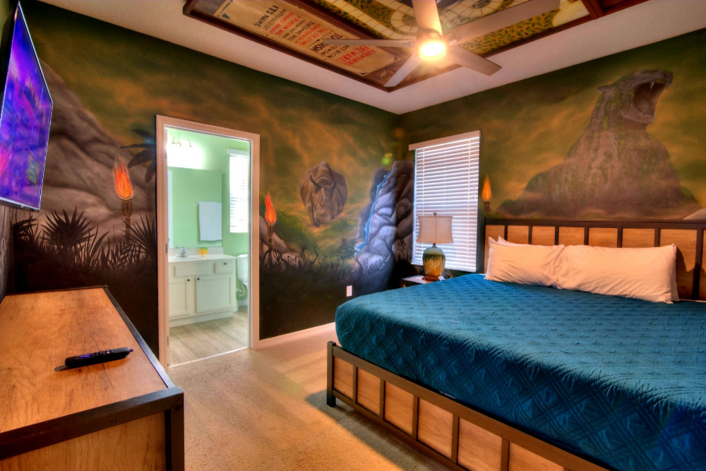 Global Villa & Hollywood Villa