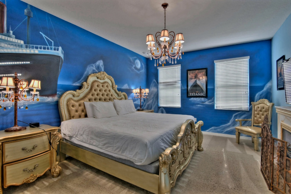 Global Villa & Hollywood Villa