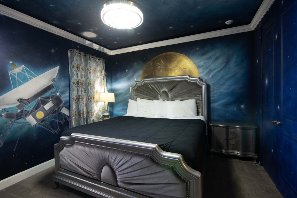 Mission to space & Wonderful World